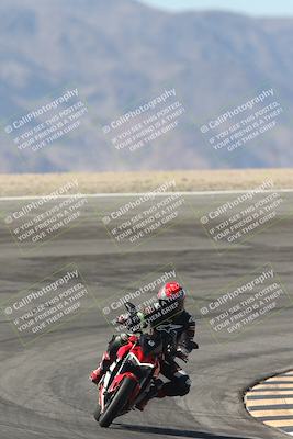 media/Oct-30-2025-Racers Edge (Thu) [[dabbdaf680]]/3-B Group/Session 2 (Bowl Exit)/